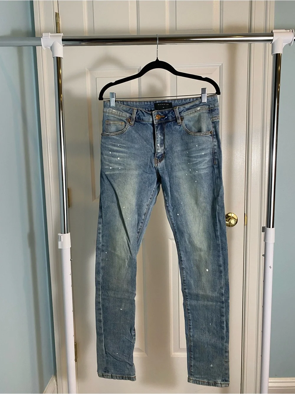 Slim Fit Men's Light Blue Skinny Jeans with Washed Detail